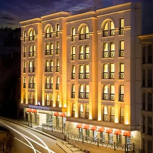 metropolitan-hotels-taksim.istanbul-turkeyhotels.com/